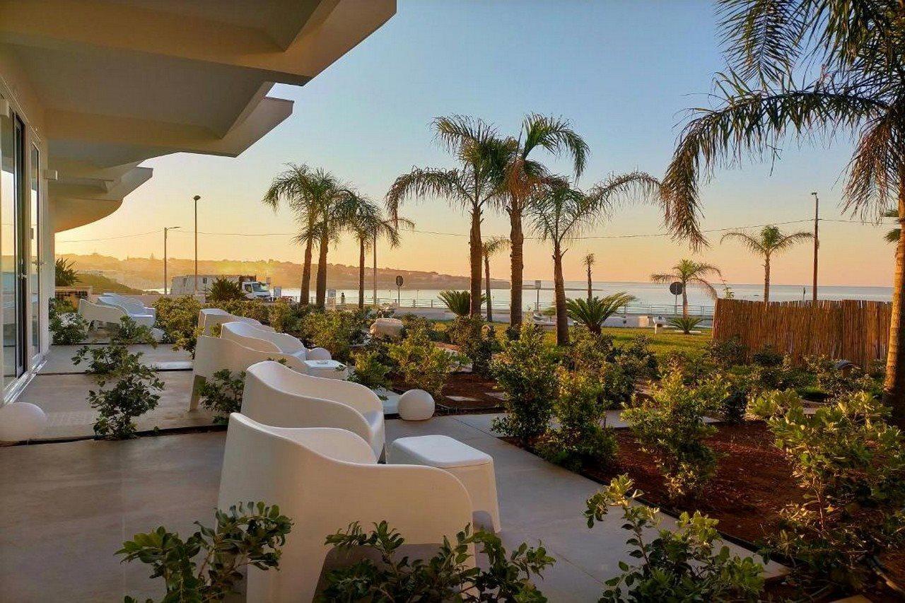 Jonium Hotel - Amazing Sea View And Swimming Pool Pulsano Dış mekan fotoğraf