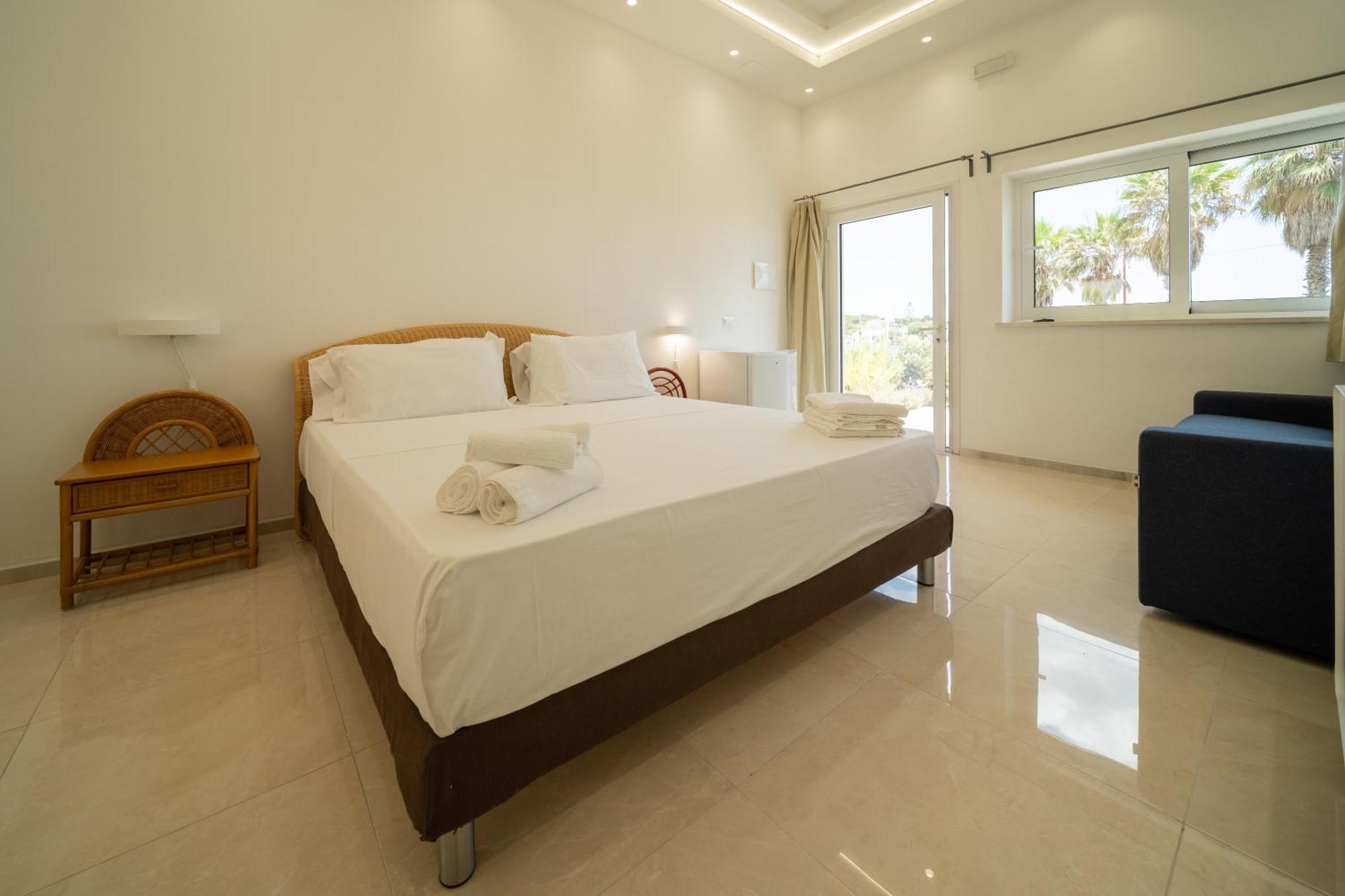 Jonium Hotel - Amazing Sea View And Swimming Pool Pulsano Dış mekan fotoğraf